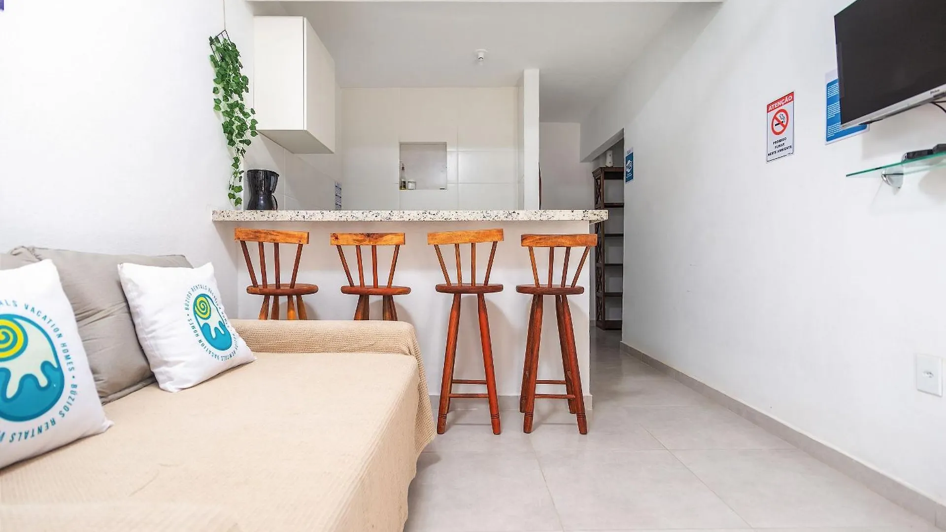 Arpoador Apts Praia & Piscina - Buzios Rentals Brazil